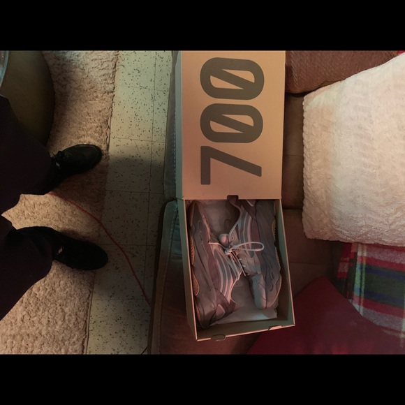Yeezy Boost 700 V2 Tephra Size 12 - Picture 4 of 5